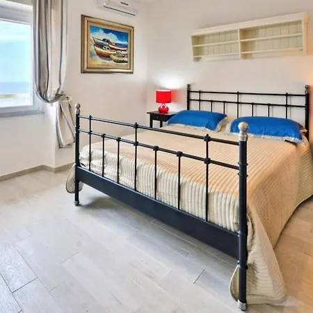 Attico Cerasella Con Incredibile Vista Mare In Pieno Centro E Posto Auto Apartment *
