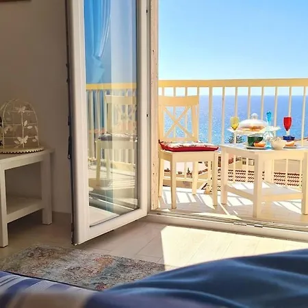 Attico Cerasella Con Incredibile Vista Mare In Pieno Centro E Posto Auto 아파트